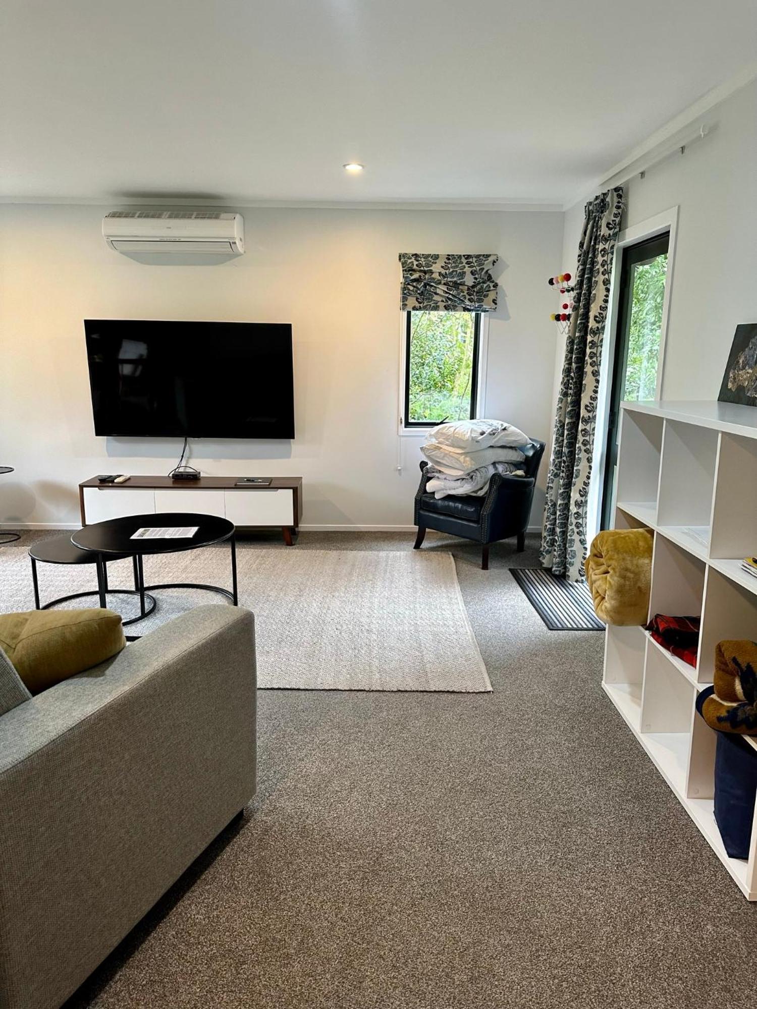 Peaceful Cottage In Beautiful Landscaped Native Bush Gully Tamahere Exterior photo